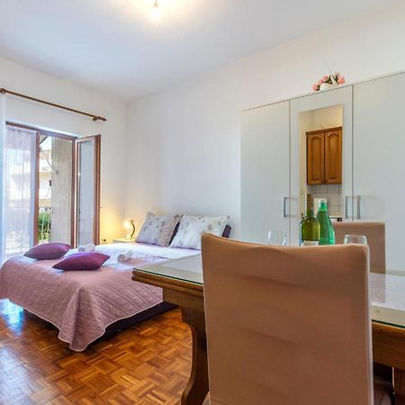 Lovely Apartment In Stobrec With Wifi Split Exteriör bild