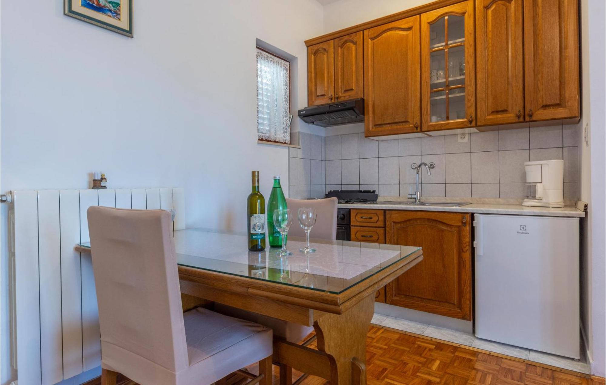 Lovely Apartment In Stobrec With Wifi Split Exteriör bild