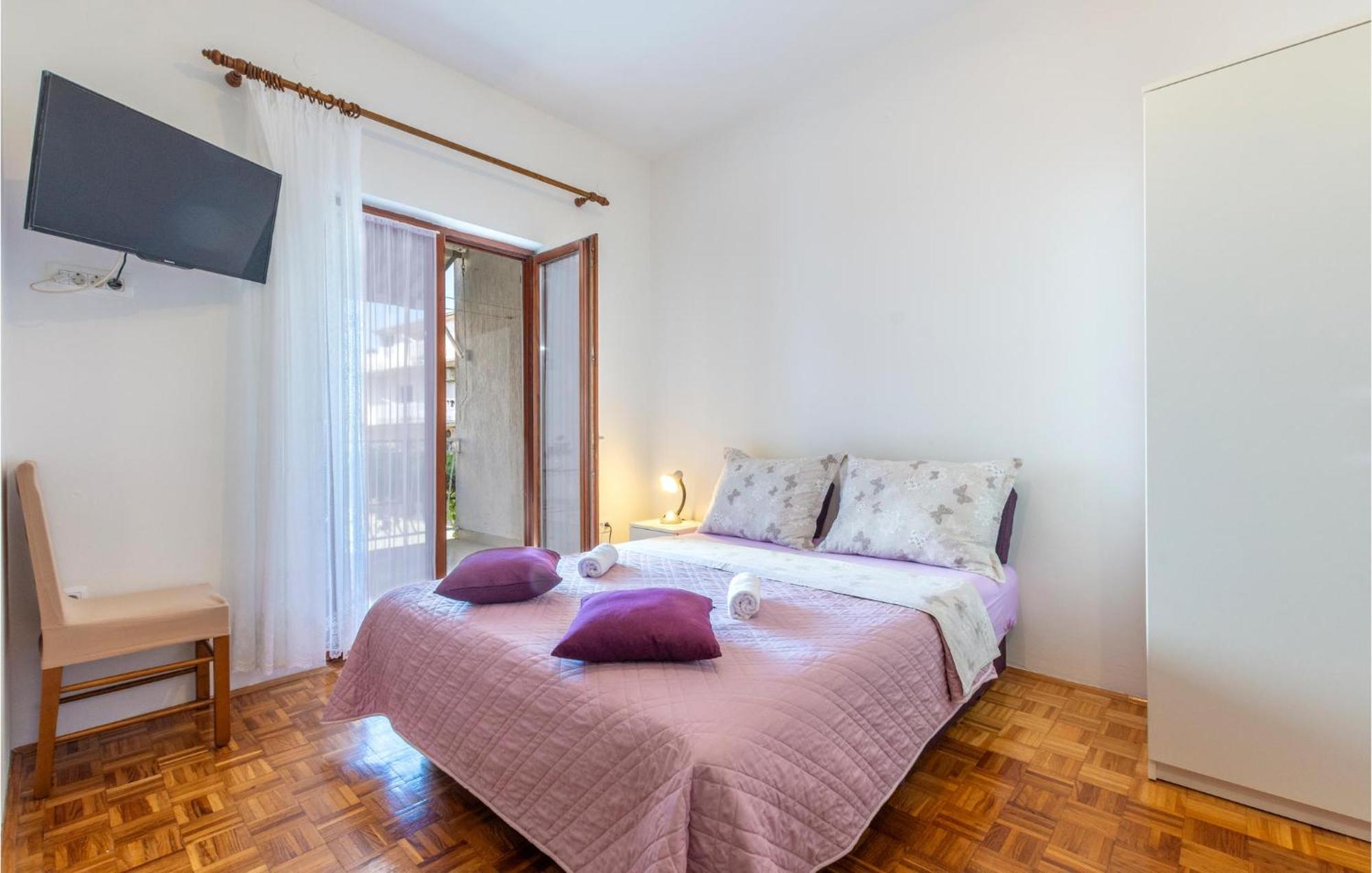 Lovely Apartment In Stobrec With Wifi Split Exteriör bild